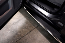 Acura MDX 2013-2020 Seitliche Trittbretter HARMS (2 Stk) Foto 6