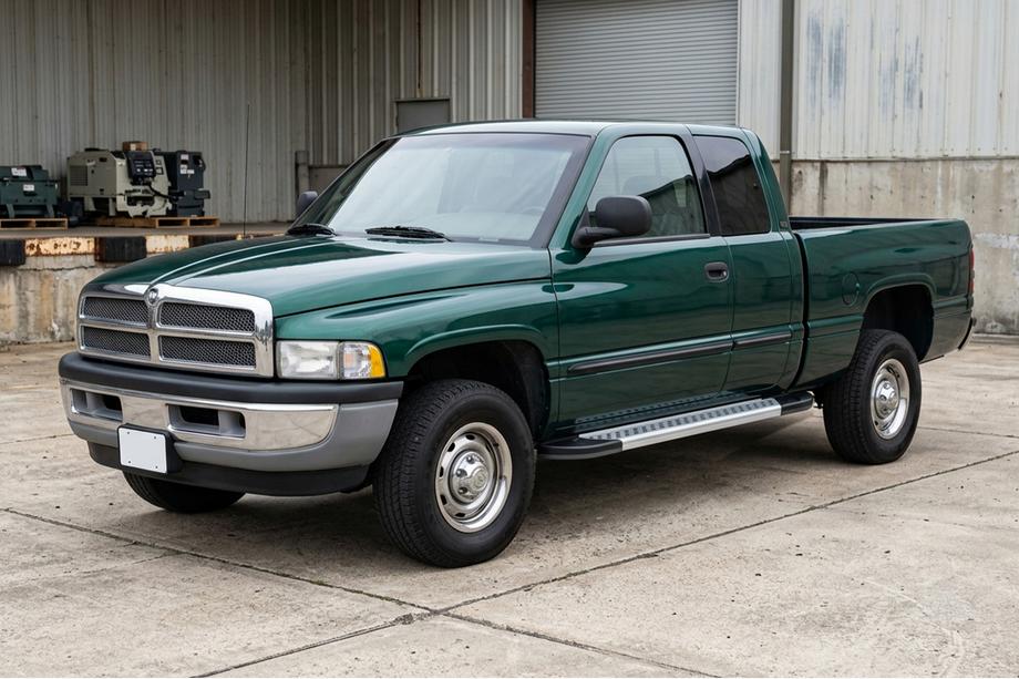 Dodge RAM (BR/BE) 1994–2002 Seitenschweller Vision New Grey (2 Stk., Aluminium) Image