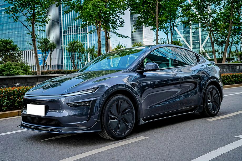 Tesla Model Y 2020- Black Warrior Bodykit-Set (für 2025+) Image