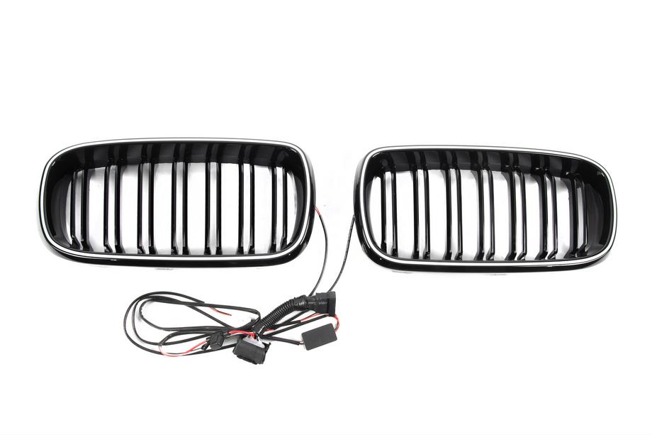 BMW X5 F15 2013-2018 M-Look LED Nieren (Hochglanz Schwarz) Foto 7