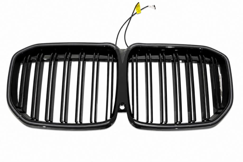 BMW X7 G07 2019- M-Look LED Nieren-Grill (2019-2022, Schwarz Hochglanz) Foto 10