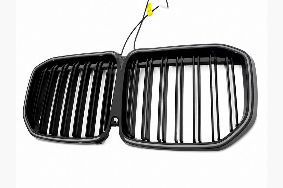 BMW X7 G07 2019- M-Look LED Nieren-Grill (2019-2022, Schwarz Hochglanz) Foto 9