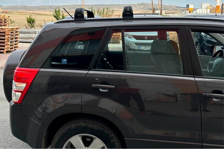 Suzuki Grand Vitara 2005-2017 Dachträger (Querträger) für Originalbefestigung Ecem V3 (2 Stk) Image