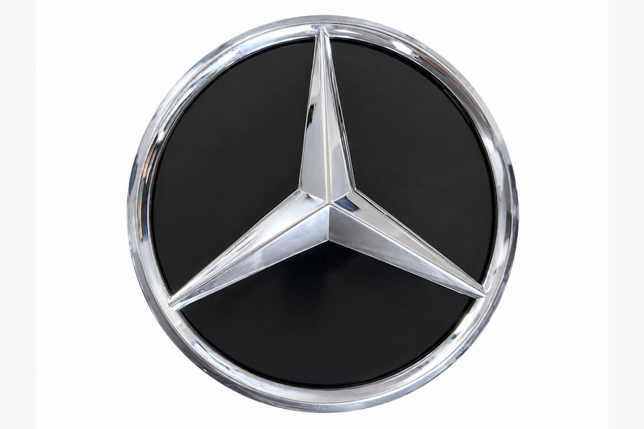Mercedes C-class W205 2014-2021 Frontemblem mit glänzendem Gehäuse (18,4 cm) Foto 1