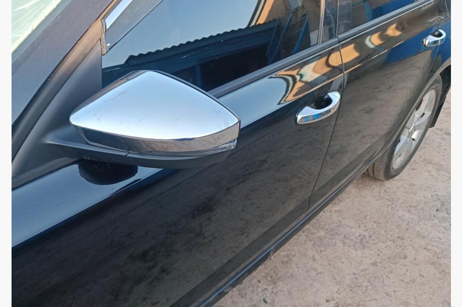 Skoda Octavia III A7 2013-2019 Spiegelabdeckungen (2 Stk, Edelstahl) Image
