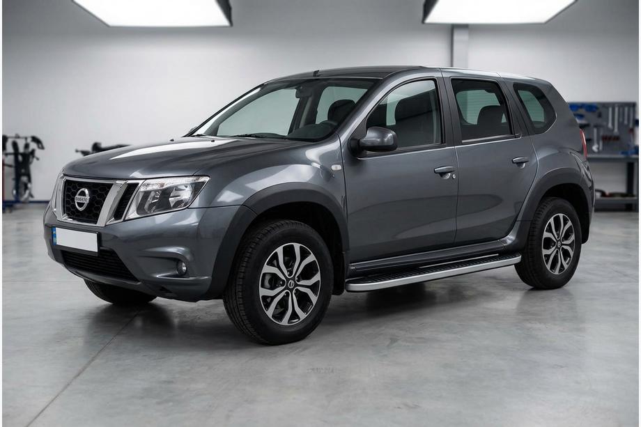 Nissan Terrano 2014- Seitenschweller Tayga Grey (2 Stk., Aluminium) Image