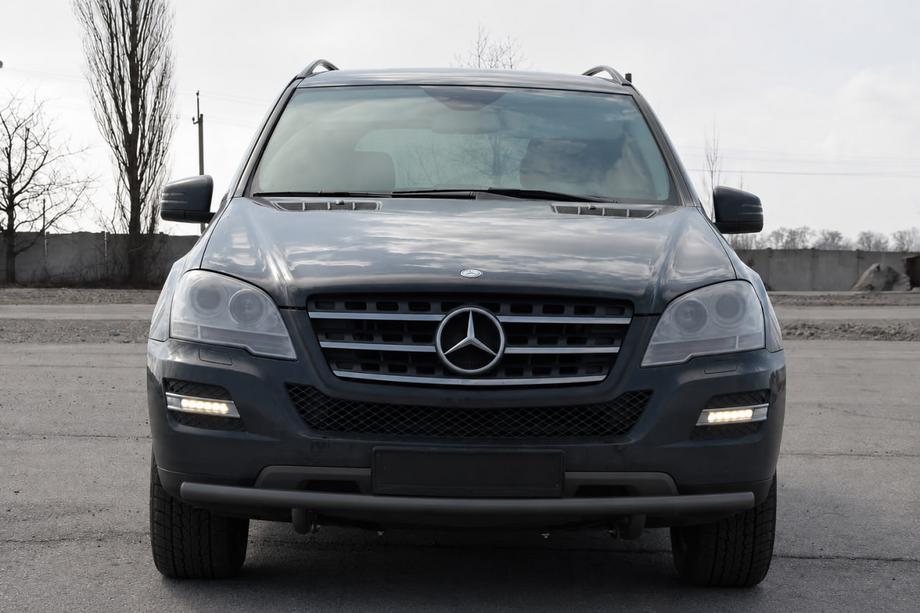 Mercedes ML W164 2005-2011 Frontschutzbügel ST008 Schwarz (Edelstahl) Image