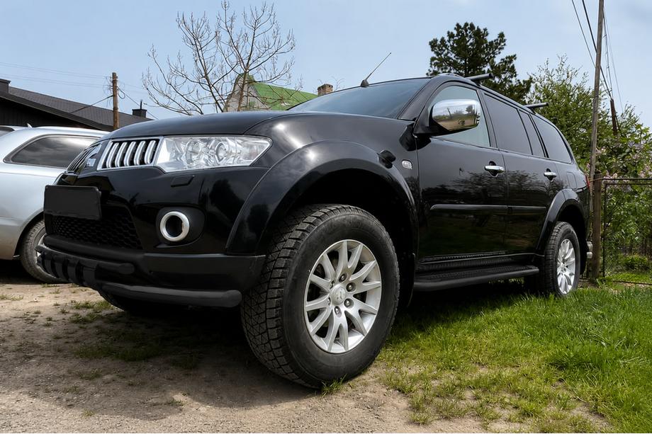Mitsubishi Pajero Sport 2008-2015 Frontschutzbügel ST015 Black (Edelstahl) Image