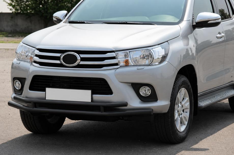 Toyota Hilux 2015- Frontschutzbügel ST018 Black (Edelstahl) Image