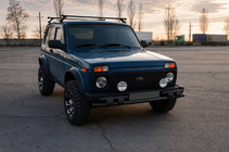 Lada Niva und Urban 1977- Frontschutzbügel ST015 Black (Edelstahl) Foto 3