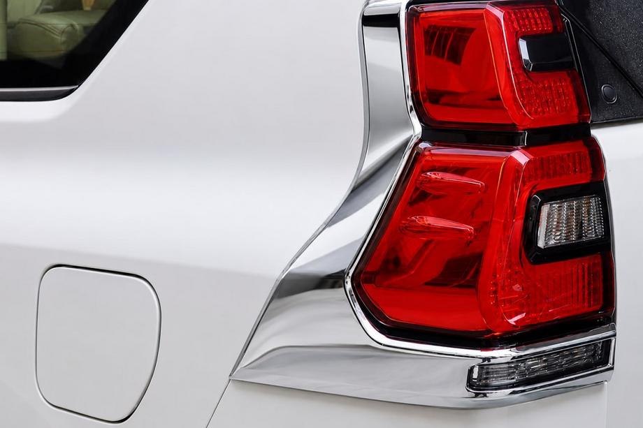 Toyota Land Cruiser Prado 150 2009-2023 LED-Rückleuchten Chrome V2 (2017-2023, 2 Stk.) Foto 1