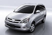 Toyota Innova 2015- Integrierte OEM Dachreling grau (Aluminium) Foto 1