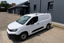 Citroen Berlingo/Multispace 2018- Dachreling Chrom (türkisches Design) Lang, Metallfüße Foto 4