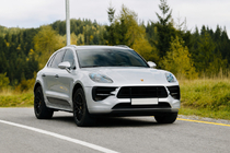 Porsche Macan 2014-2024 Integrierte Dachreling schwarz OEM (Aluminium, Klebemontage) Foto 2