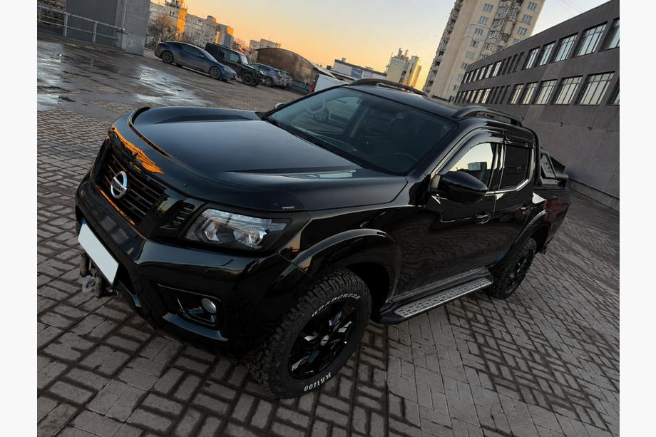Nissan Navara/NP300 2016- OEM Dachreling schwarz (ABS-Kunststoff, Montage zum Kleben) Foto 1