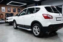 Nissan Qashqai 2007-2010 Seitenschweller Allmond White (2 Stk., Aluminium) Foto 1