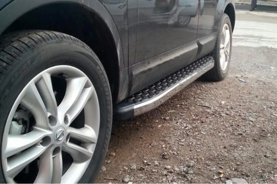 Nissan Qashqai 2010-2014 Trittbretter BlackLine (2 Stk, Aluminium) Image
