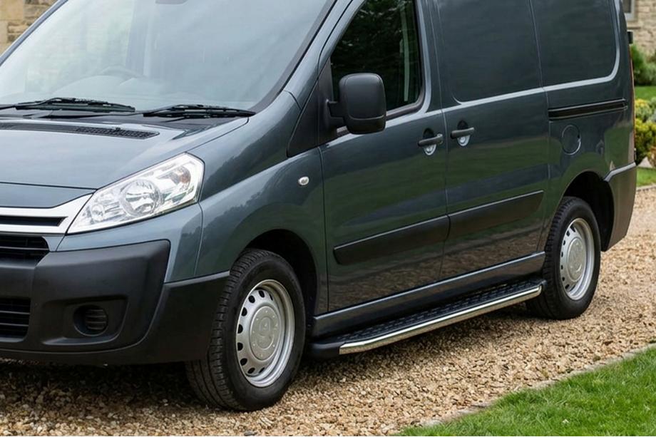 Citroen Jumpy 2007–2017 Trittbretter BlackLine (2 Stk, Aluminium) Kurzer Radstand Image