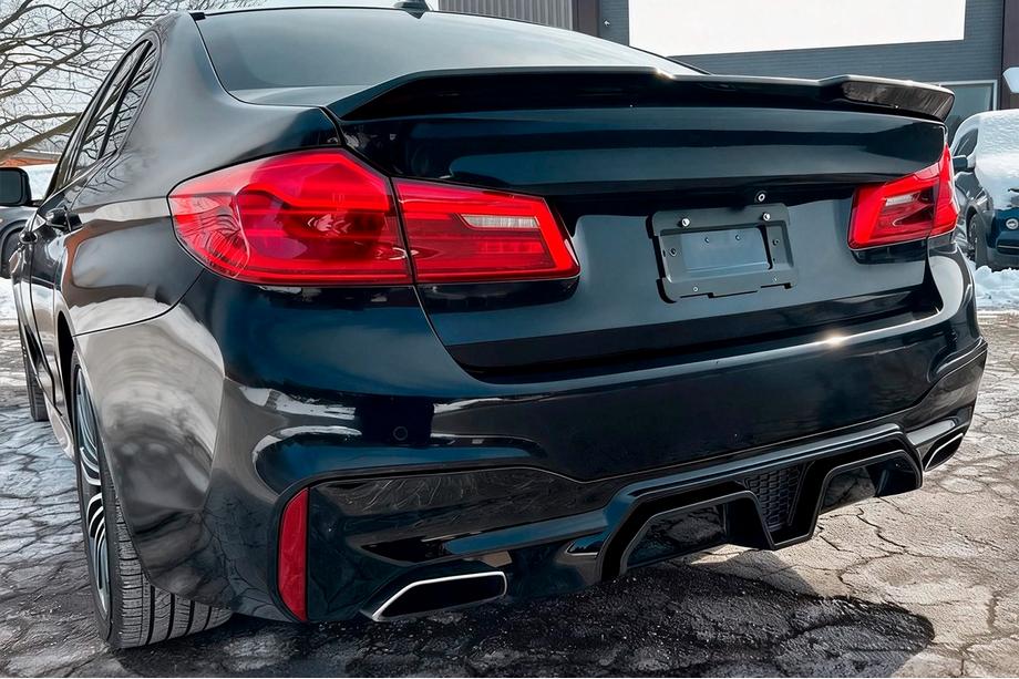 BMW 5er G30/G31 2017–2023 Heckstoßstangen-Diffusor CS-Style (für M-Sport/M5 F90, ABS) Foto 4