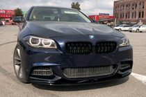 BMW 5 Series F10/F11 2010–2016 Frontstoßstangen-Lippe MP-Style (für M-Performance, Schwarz Hochglanz) Foto 4