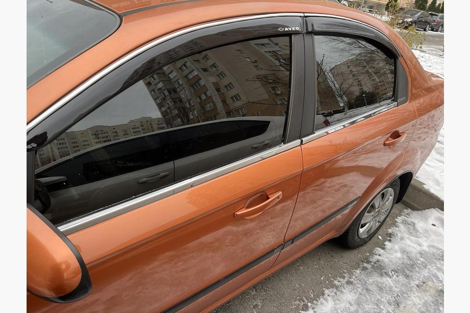 Chevrolet Aveo T250 2005-2011 Fensterleisten unten Edelstahl (4 Stk.) Schrägheck Image
