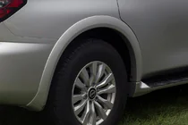 Nissan Armada 2016-2024 Verbreiterungen der hinteren Radläufe (Original, gebraucht) Foto 1