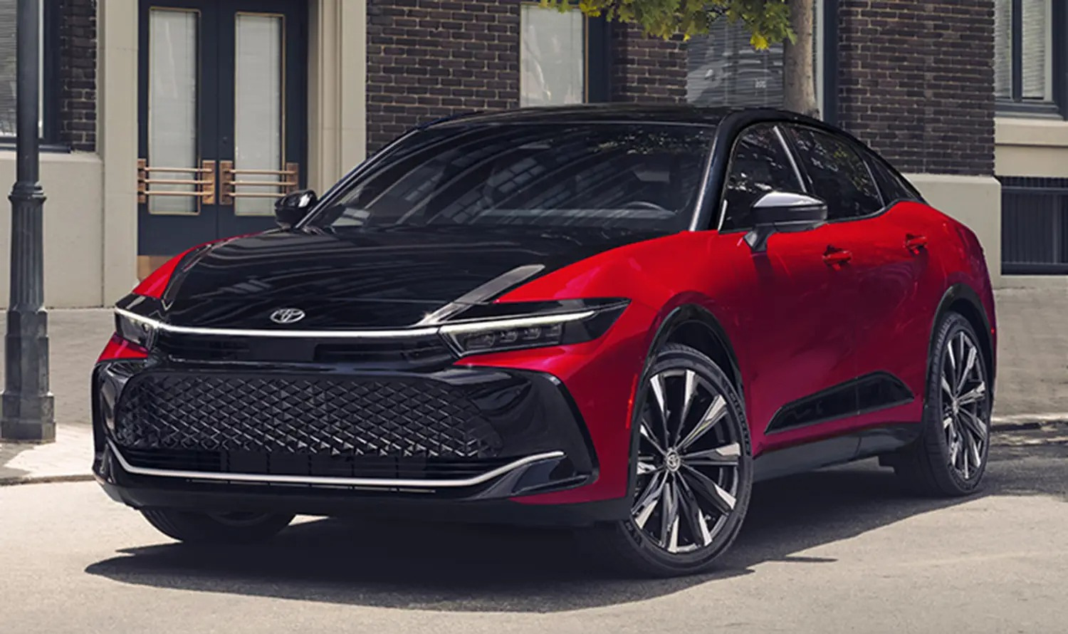Toyota Crown 2027: neuer THS 5 Hybrid, Allrad und Facelift