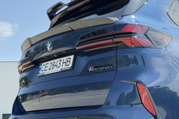 BMW X5 G05 2018 → X5M 2025: Komplett-Upgrade mit Carbon-Bodykit und M-Lenkrad Foto 7