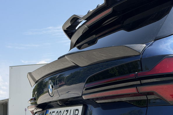 BMW X5 G05 2018 → X5M 2025: Komplett-Upgrade mit Carbon-Bodykit und M-Lenkrad Foto 6