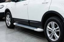 Nissan Qashqai 2010-2014 Seitenschweller Allmond White (2 Stk., Aluminium) Foto 1
