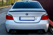 BMW E60: Montage eines Spoilers im M5-Stil Foto 3