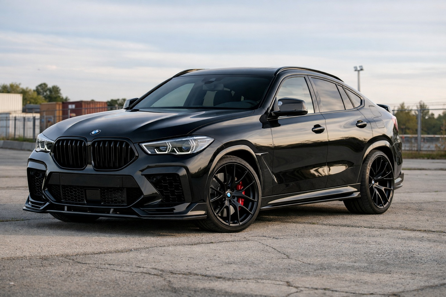 Was man nach dem Kauf am BMW X6 G06 für einen aggressiveren Look montiert