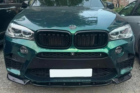 BMW X5 F15 Tuning: Spiegelkappen, Spoiler und Frontlippe