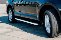 Volkswagen Touareg 2002–2010 Trittbretter BlackLine (2 Stk, Aluminium) Foto 2