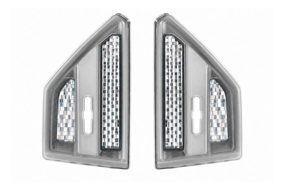 Land Rover Freelander II 2006–2014 Silberne Zierblende für Kotflügel-Luftauslass (2010) Image