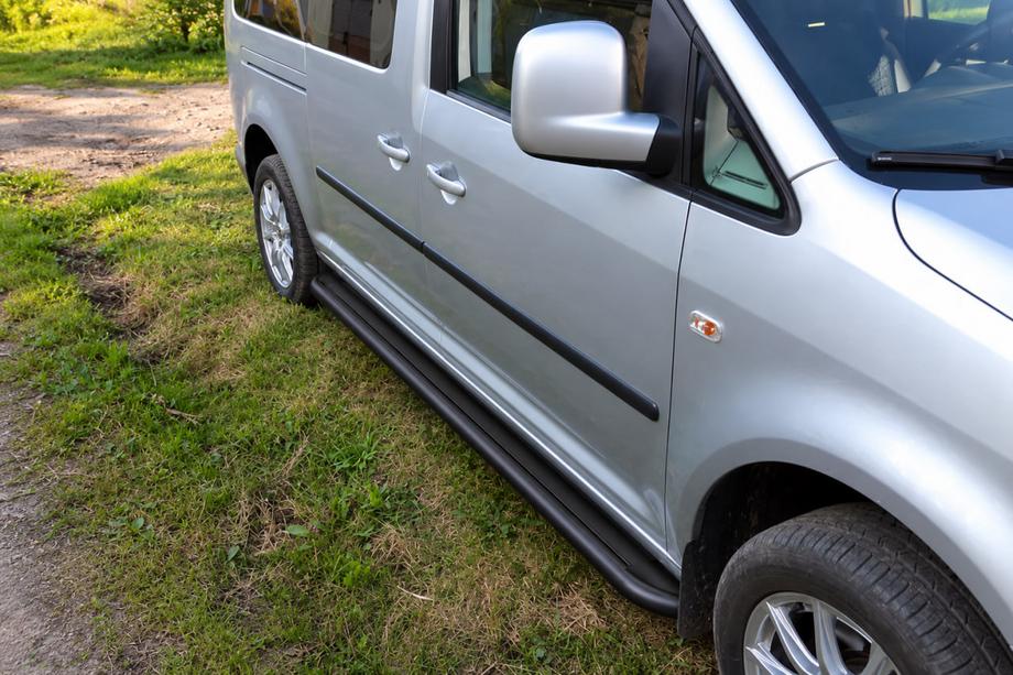 Volkswagen Caddy 2004-2010 Seitliche Trittbretter Premium Black (2 Stk., Edelstahl) Image