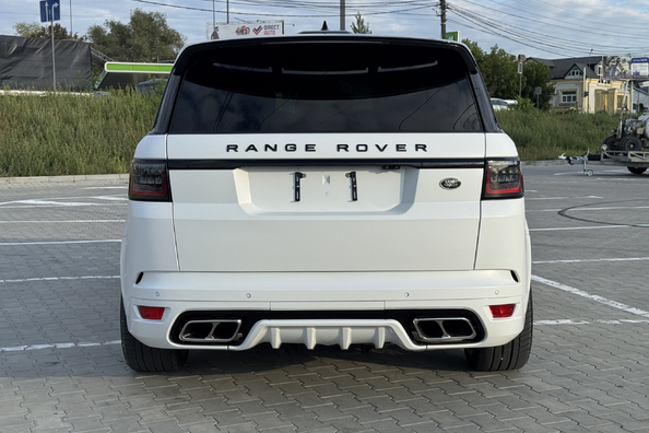 Range Rover Sport L494 2018–2022: SVR-Bodykit-Montage – unsere Arbeiten Foto 10