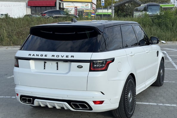 Range Rover Sport L494 2018–2022: SVR-Bodykit-Montage – unsere Arbeiten Foto 8