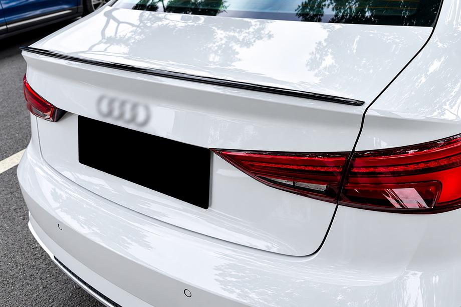 Audi A3 2012-2020 S-Style Heckspoiler (für SD, Schwarz Hochglanz) Foto 1