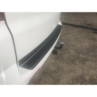 Heckstoßstangenschutz mit Kante (ABS-Kunststoff) Volkswagen T5 Multivan 2003–2010 Foto 3