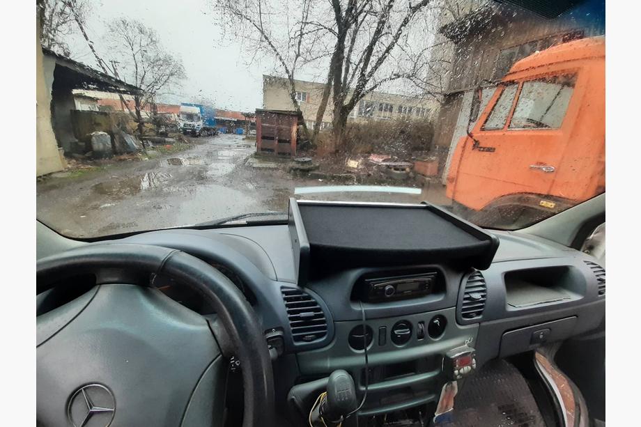 Mercedes Sprinter W901/902/903/904/905 1995–2006 Ablagebrett Armaturenbrett (2000-2006, Typ-1) CDI Image