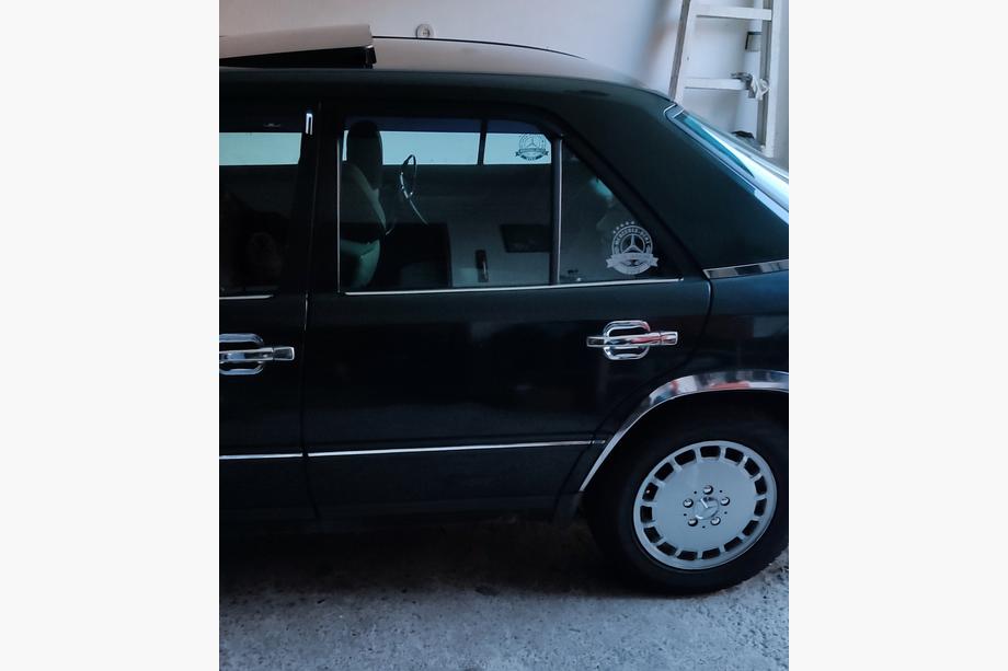 Mercedes E-class W124 1984–1997 Fensterzierleisten Edelstahl (4 Stk) Image