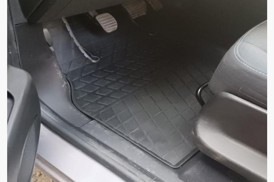 Renault Scenic/Grand 2009-2016 Gummimatten (4 Stk, Stingray Premium) Image