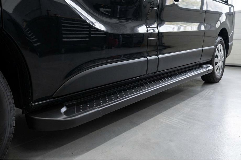 Fiat Talento 2016- Trittbretter Allmond Black (2 Stk., Aluminium) Image