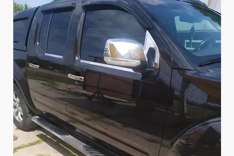 Nissan Navara 2006-2015 Spiegelabdeckungen (2 Stk, Kunststoff) Ohne Blinker Image