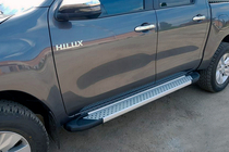 Toyota Hilux 2015- Trittbretter Allmond Grey (2 Stk., Aluminium) Foto 1