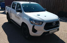 Toyota Hilux 2015- Trittbretter Allmond Black (2 Stk., Aluminium) Foto 4