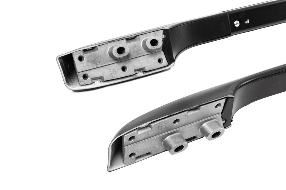 Toyota Land Cruiser 200 2007-2021 Dachreling Original Design Premium Black (2 Stk) Foto 11