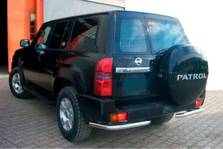 Nissan Patrol Y61 1997-2011 Hintere Eckschutzrohre AK003 (2 Stk, Edelstahl) Image