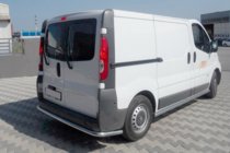 Opel Vivaro 2001–2015 Heckschutz AK005 (Edelstahl) Foto 1